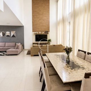 Casa Exclusiva no Condomínio Chácaras Flórida em Itu | 3 Suítes, Energia Solar, Poço Artesiano e Terreno de 1.300 m²