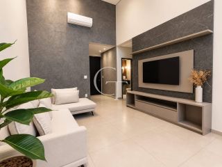 Casa Térrea à Venda no Condomínio Gardenville em Itu | 3 Suítes, Piscina Aquecida e Vista Permanente para Área Verde