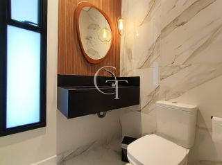 Casa Térrea à Venda no Condomínio Gardenville em Itu | 3 Suítes, Piscina Aquecida e Vista Permanente para Área Verde