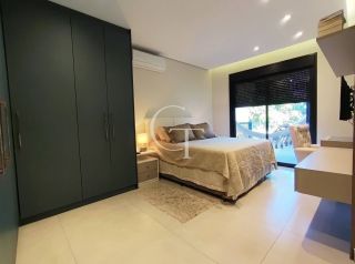 Casa Térrea à Venda no Condomínio Gardenville em Itu | 3 Suítes, Piscina Aquecida e Vista Permanente para Área Verde