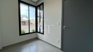 Casa Térrea à Venda no Condomínio Gardenville em Itu | 3 Suítes, Piscina Aquecida e Vista Permanente para Área Verde