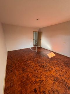 Casa a venda na cidade de Salto com 4 dormitorios