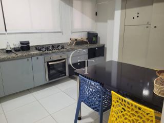Apartamento à Venda no Guarujá | 3 Dormitórios, 1 Suíte, 2 Vagas e Lazer Completo a 1 Quadra da Praia