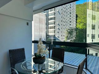 Apartamento à Venda no Guarujá | 3 Dormitórios, 1 Suíte, 2 Vagas e Lazer Completo a 1 Quadra da Praia