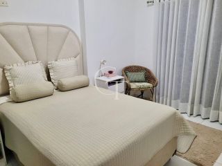 Apartamento à Venda no Guarujá | 3 Dormitórios, 1 Suíte, 2 Vagas e Lazer Completo a 1 Quadra da Praia