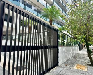 Apartamento à Venda no Guarujá | 3 Dormitórios, 1 Suíte, 2 Vagas e Lazer Completo a 1 Quadra da Praia
