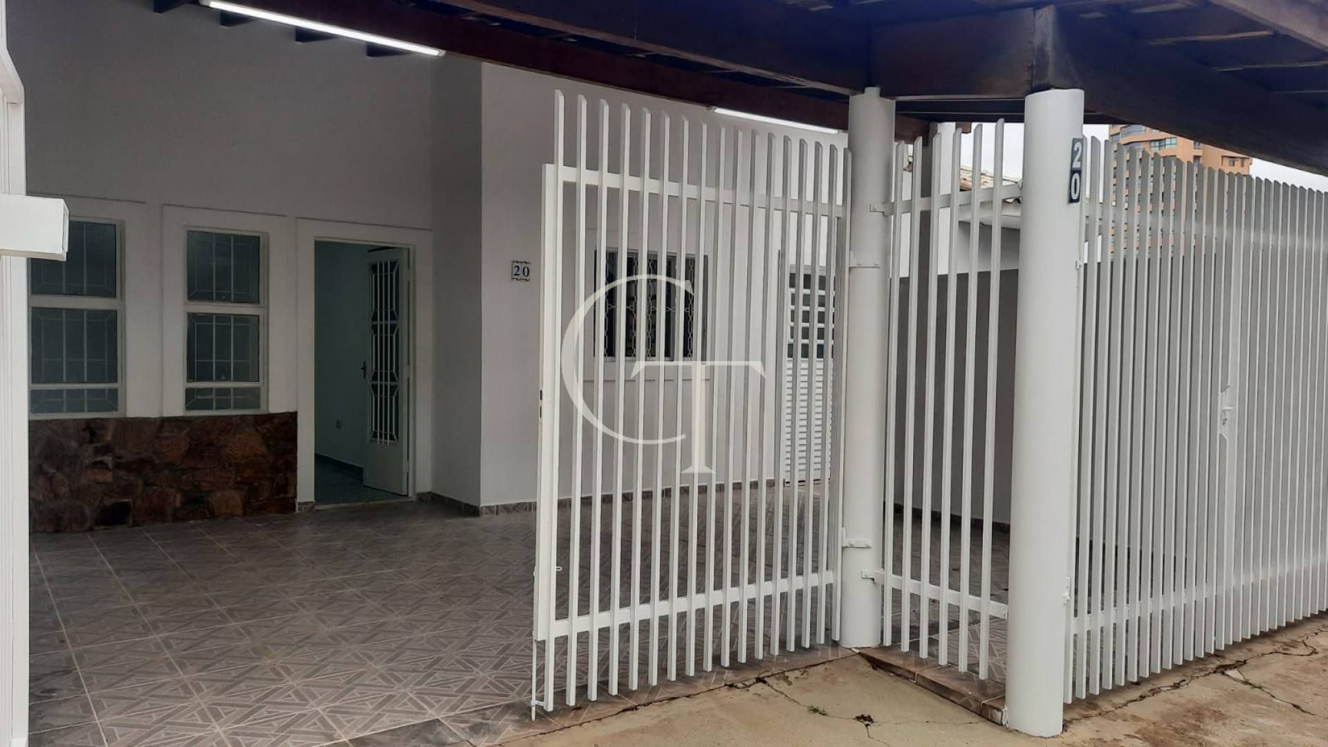 Casa para locacao 3 quartos sendo uma suíte  no bairro jd Corazza