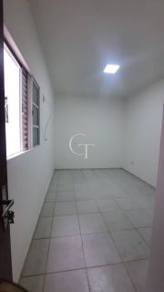 Casa para locacao 3 quartos sendo uma suíte  no bairro jd Corazza