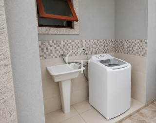 Casa à Venda com 02 Quartos sendo 01 suíte em São Roque | Analisa troca em casa em Itu.