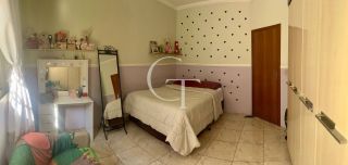 Casa para Alugar | 03 Quartos sendo 1 Suíte | Amplo Quintal | Garagem para 3 Carros