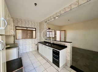 Casa Para Alugar com 02 quartos no bairro Jardim Aeroporto I em Itu