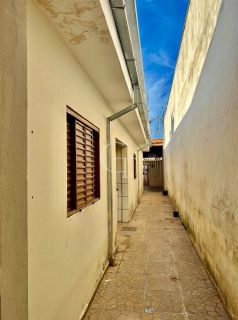 Casa Para Alugar com 02 quartos no bairro Jardim Aeroporto I em Itu