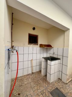 Casa Para Vender com 02 quartos no bairro Jardim Aeroporto I em Itu
