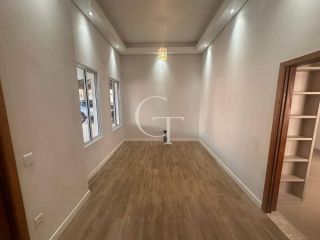 Casa Térrea à Venda no Condomínio Portal dos Sabiás em Itu | 2 quartos | Analisa Permuta por Apartamento