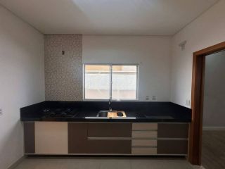 Casa Térrea à Venda no Condomínio Portal dos Sabiás em Itu | 2 quartos | Analisa Permuta por Apartamento