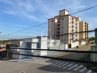 Sobrado para Vender com 04 quartos sendo 01 suíte - Vila Romão em Salto
