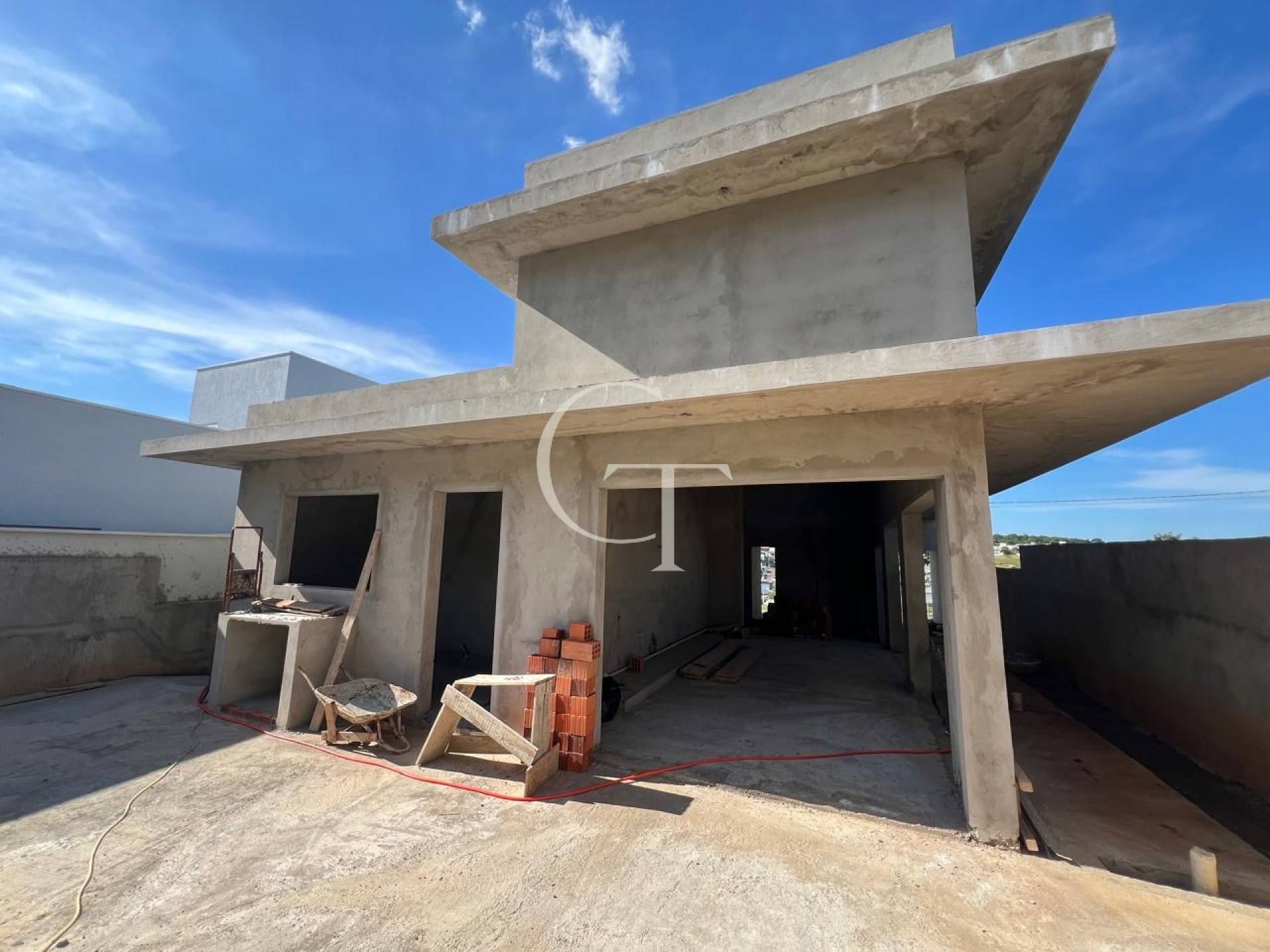 Casa Térrea em Construção à Venda no Condomínio Saint Paul em Itu | 3 Dormitórios | Suíte | Terreno 360 m²