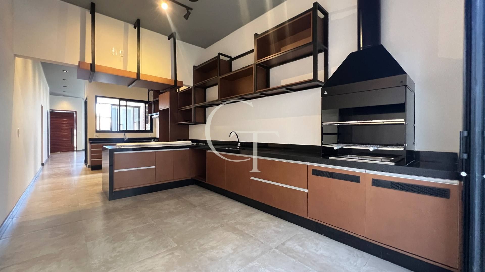 Casa para Locação no Condomínio Garden Ville em Itu | 3 Dormitórios, Suíte, Área Gourmet, Ar-Condicionado e Quintal