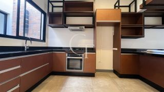 Casa para Locação no Condomínio Garden Ville em Itu | 3 Dormitórios, Suíte, Área Gourmet, Ar-Condicionado e Quintal