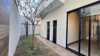 Casa para Locação no Condomínio Garden Ville em Itu | 3 Dormitórios, Suíte, Área Gourmet, Ar-Condicionado e Quintal