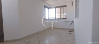 Sala comercial para Alugar com 120² com 5 salas - Localização Privilegiada