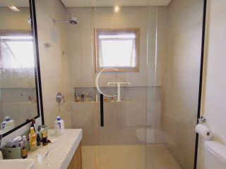 Casa para Alugar com 03 Suítes - Condomínio Villas do Golfe