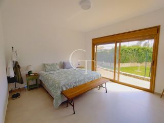 Casa para Alugar com 03 Suítes - Condomínio Villas do Golfe