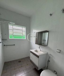 Casa Para Vender com 02 quartos no bairro Jardim Novo Itu