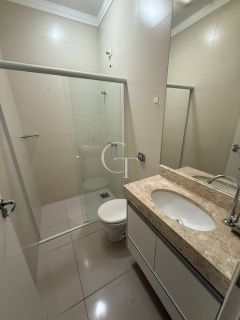 Casa Para Vender 03 Quartos sendo 01 Suíte no Condomínio Portal dos Sabiás