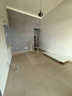 Casa Para Vender 03 Quartos sendo 01 Suíte no Condomínio Portal dos Sabiás