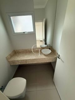 Casa Para Vender 03 Quartos sendo 01 Suíte no Condomínio Portal dos Sabiás
