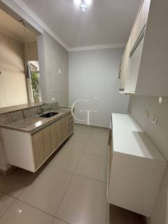 Casa Para Vender 03 Quartos sendo 01 Suíte no Condomínio Portal dos Sabiás