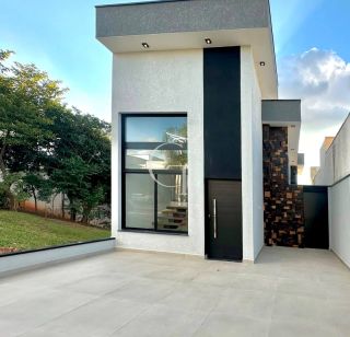 Casa de Condomínio Para Vender com 03 quartos 01 suítes condomínio Portal dos Sabias em Itu