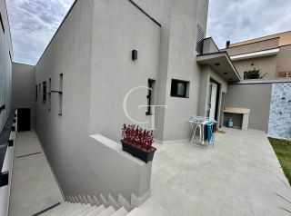Casa Para Alugar com 3 quartos sendo 3 suítes - Residencial Garden Ville em Itu