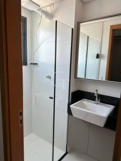 Casa Comercial para Locação com até 6 Salas, Piscina e 3 Vagas