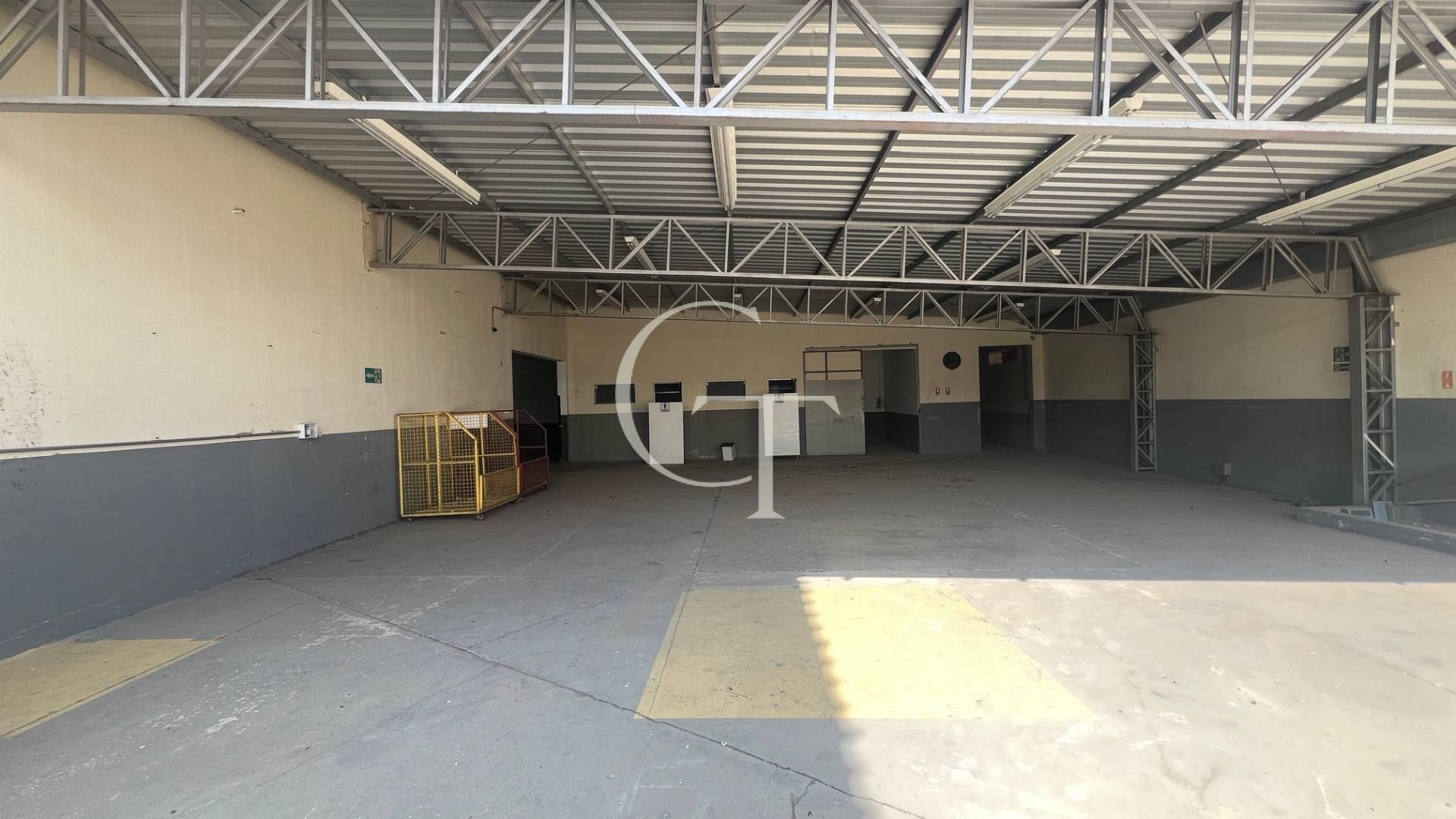Galpão para Locação em Salto | 568 m² | Pátio Amplo | Bairro Rondon