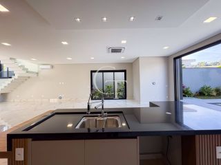 Casa Para Vender com 04 suítes no Residencial Saint Paul em Itu