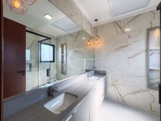 Casa Para Vender com 04 suítes no Residencial Saint Paul em Itu
