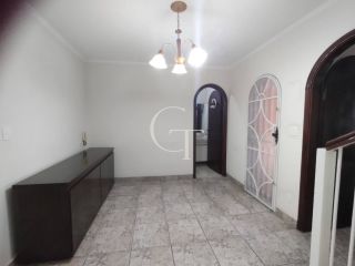 Casa Para Vender com 03 quartos 01 suíte no bairro Vila Nova em Itu
