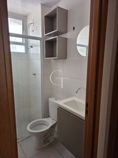 Apartamento à Venda no Condomínio Residencial La Castelle com 2 Dormitórios e com  Elevador