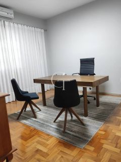 Casa Comercial Mobiliada para Locação no Bairro Brasil em Itu | Escritório Pronto com 5 Salas, Ar-Condicionado e Sistema de Segurança