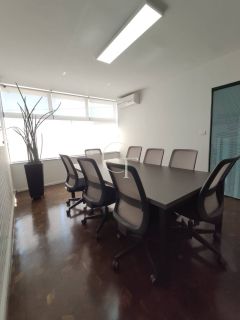 Casa Comercial Mobiliada para Locação no Bairro Brasil em Itu | Escritório Pronto com 5 Salas, Ar-Condicionado e Sistema de Segurança