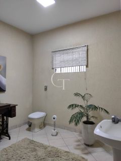 Casa Comercial Mobiliada para Locação no Bairro Brasil em Itu | Escritório Pronto com 5 Salas, Ar-Condicionado e Sistema de Segurança