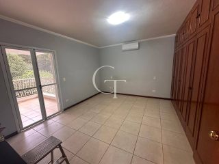 Casa para Alugar com 3 Quartos sendo 1 suíte | Piscina | Condomínio Chácaras Flora