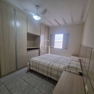 Casa Térrea à Venda