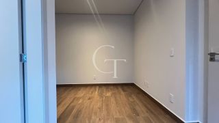 Casa Térrea à Venda no Condomínio Mont Blanc em Itu | 3 Suítes, Piscina e Esquina