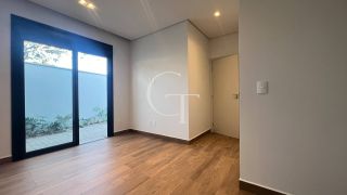 Casa Térrea à Venda no Condomínio Mont Blanc em Itu | 3 Suítes, Piscina e Esquina