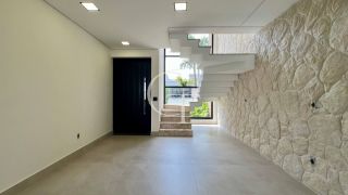 Casa à Venda no Residencial Mont Blanc em Itu | 3 Suítes, Piscina com Sauna e Espaço Gourmet