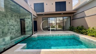 Casa à Venda no Residencial Mont Blanc em Itu | 3 Suítes, Piscina com Sauna e Espaço Gourmet