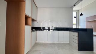 Casa Térrea à Venda no Condomínio Mont Blanc em Itu | 3 Suítes, Piscina e Espaço Gourmet